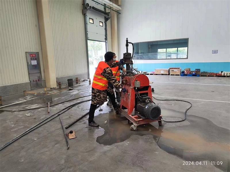 特克斯厂房地面下沉塌陷注浆加固施工